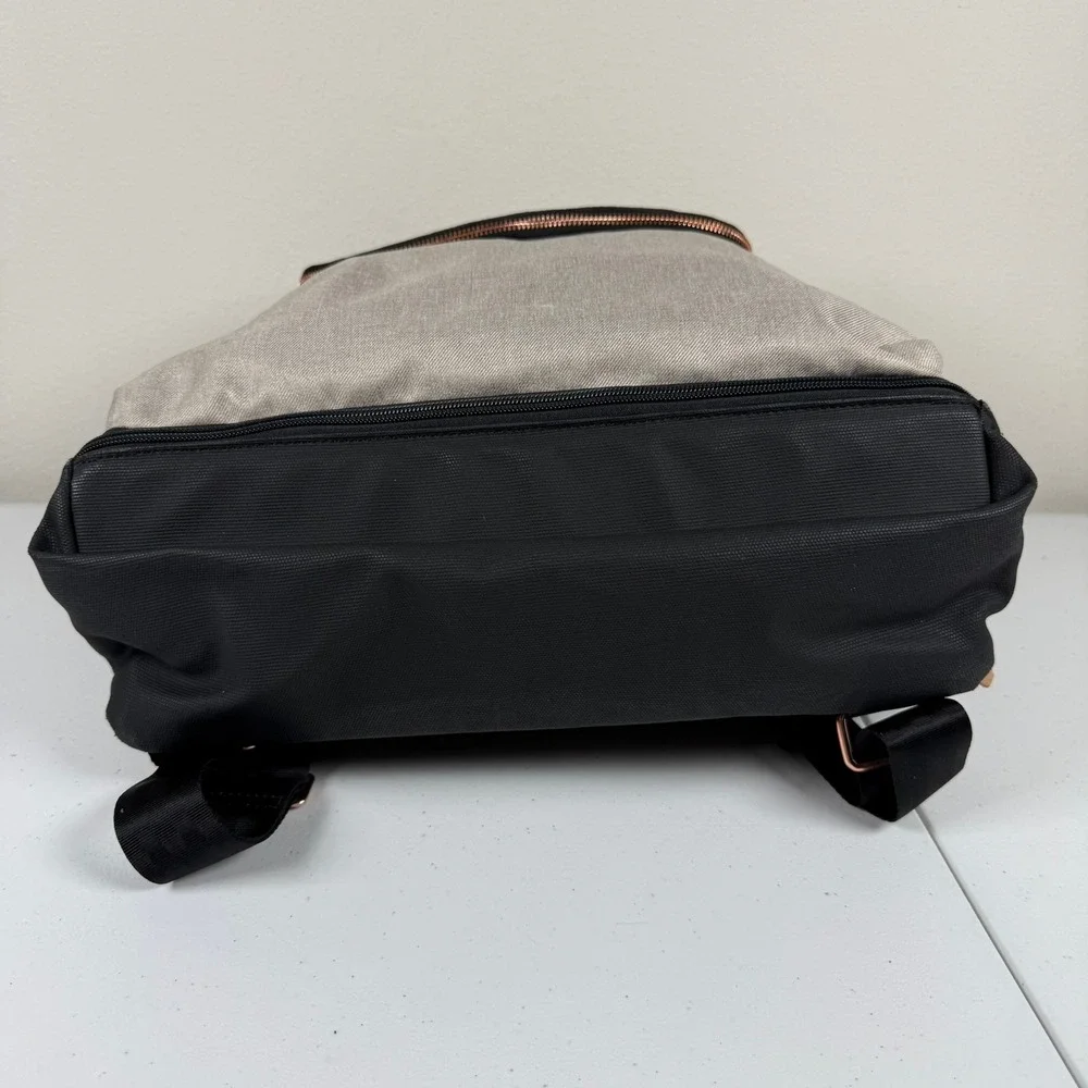 Petunia Pickle Bottom Pivot Pack Diaper Bag Sand/Black Large Backpack‎ Rose Gold